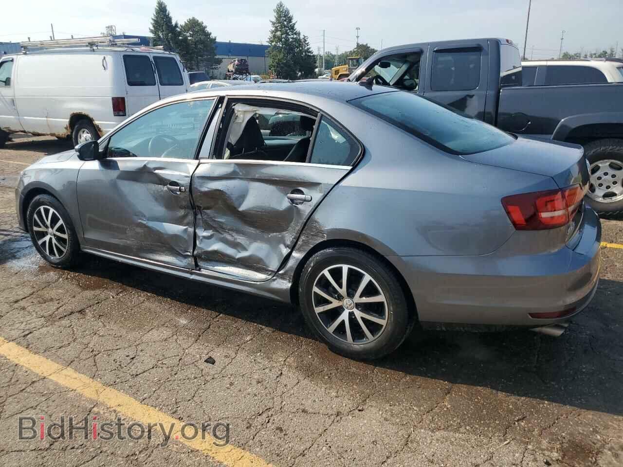 2017 VOLKSWAGEN JETTA - VIN: 3VWDB7AJXHM405817 - Фото 2