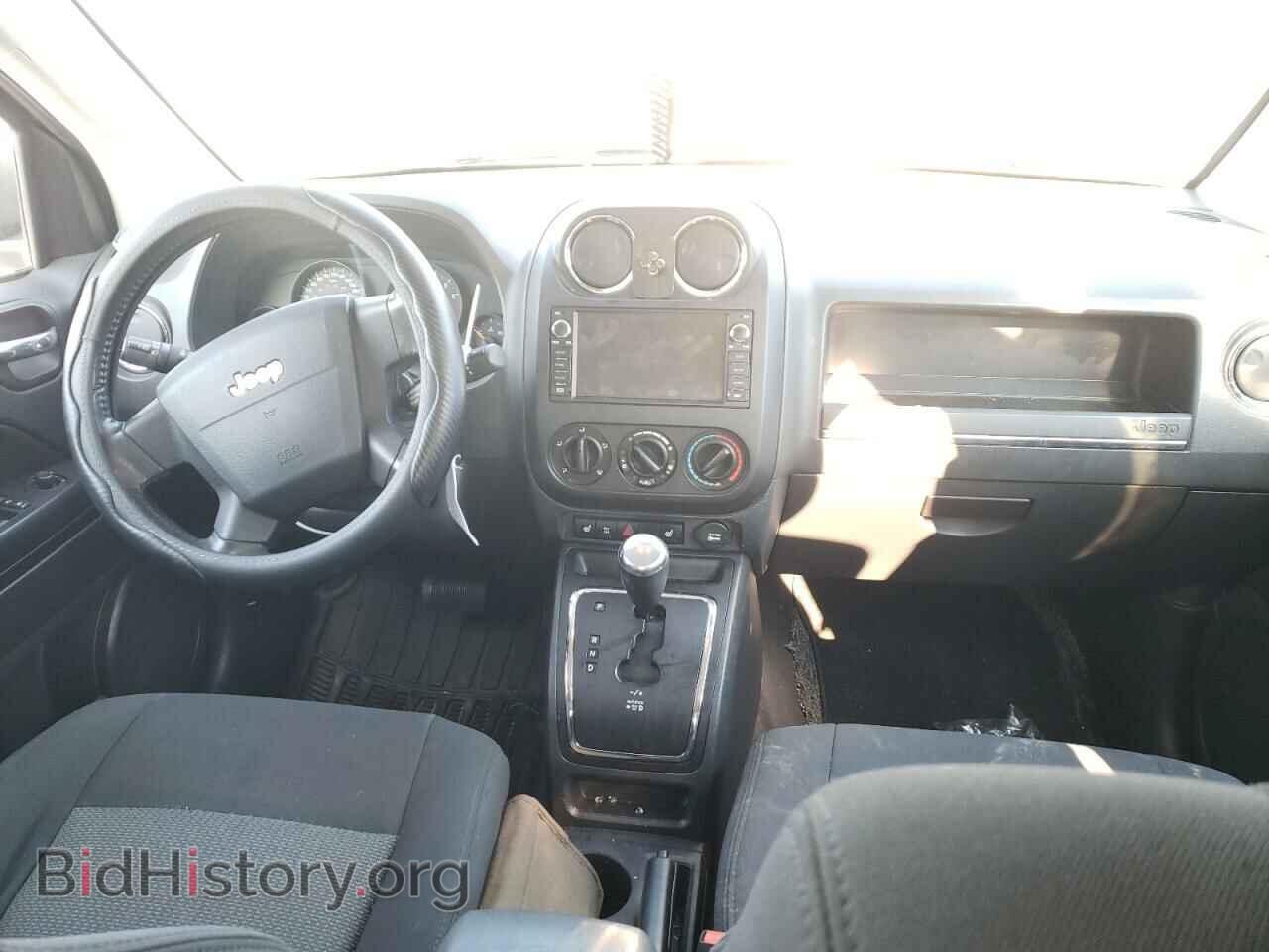 2009 JEEP COMPASS - VIN: 1J4FF47B29D234275 - Фото 8
