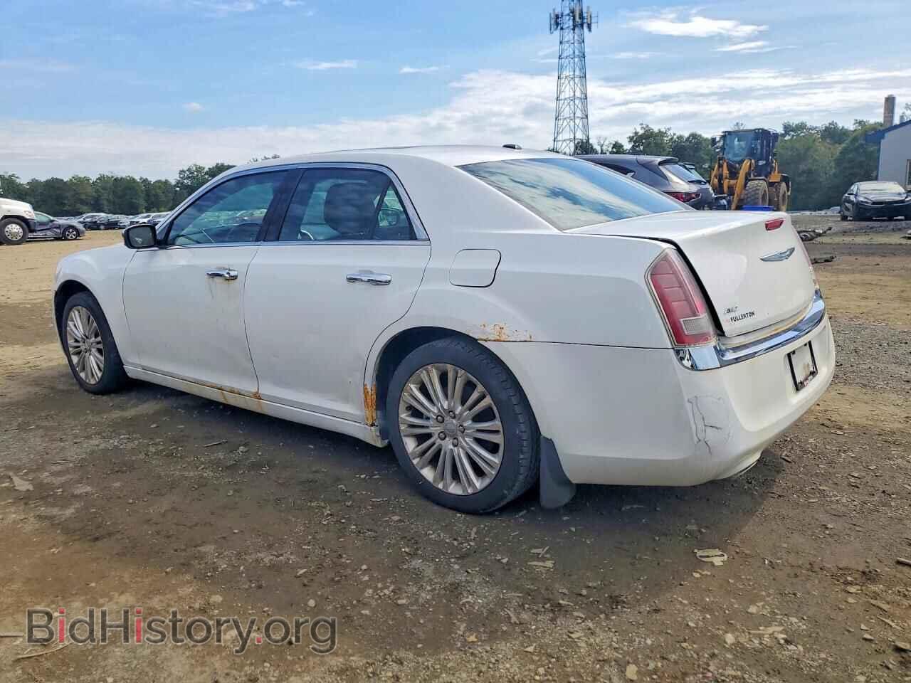 2012 CHRYSLER 300 - VIN: 2C3CCAHG2CH147565 - Photo 2