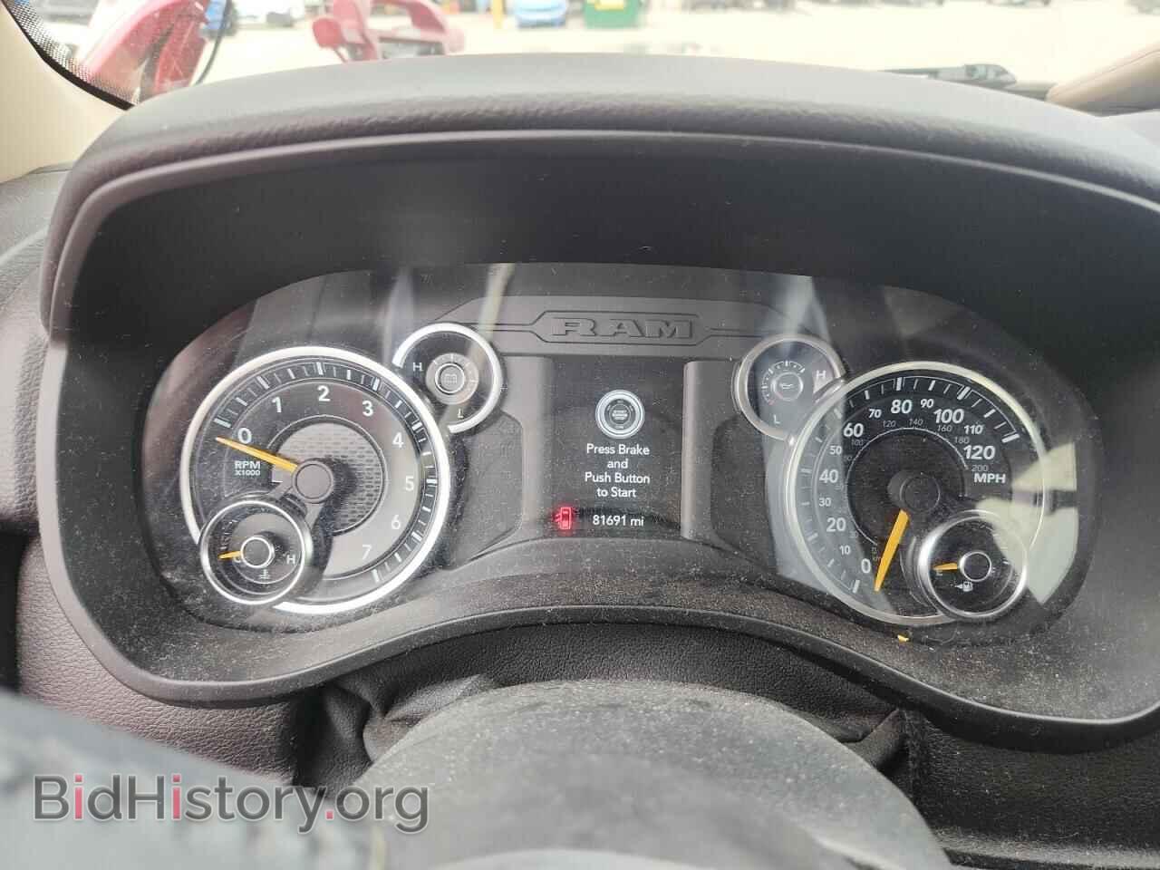 2019 RAM 1500 - VIN: 1C6SRFFT3KN732154 - Фото 9