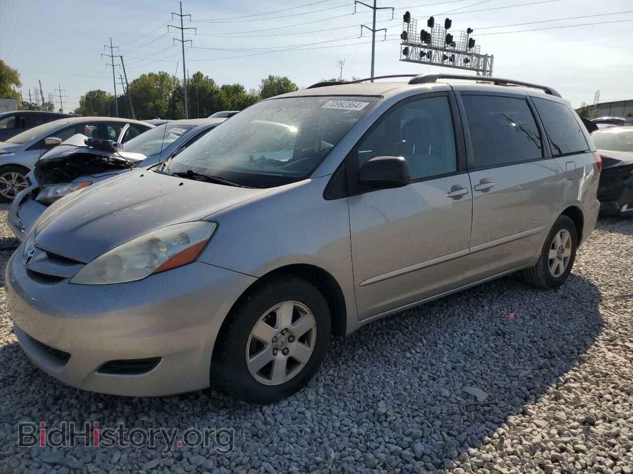 Photo 5TDZK23C58S223565 - TOYOTA All Models 2008