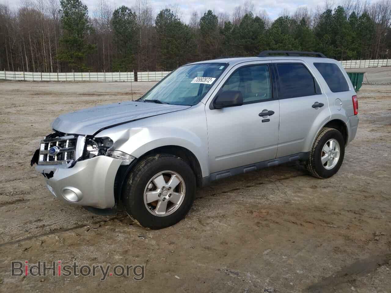 Photo 1FMCU0D71BKC25720 - FORD ESCAPE 2011