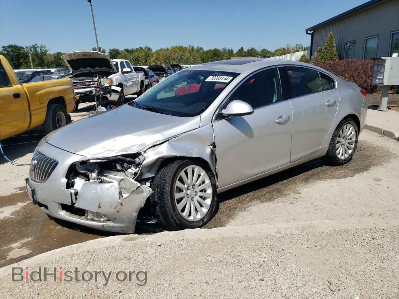 Photo W04GS5EC2B1032335 - BUICK REGAL 2011