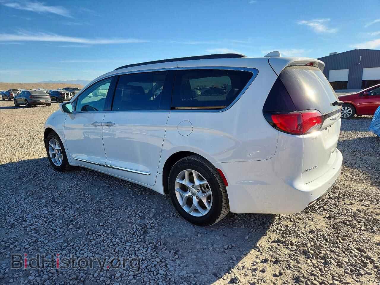 2017 CHRYSLER PACIFICA - VIN: 2C4RC1BG0HR552937 - Photo 2
