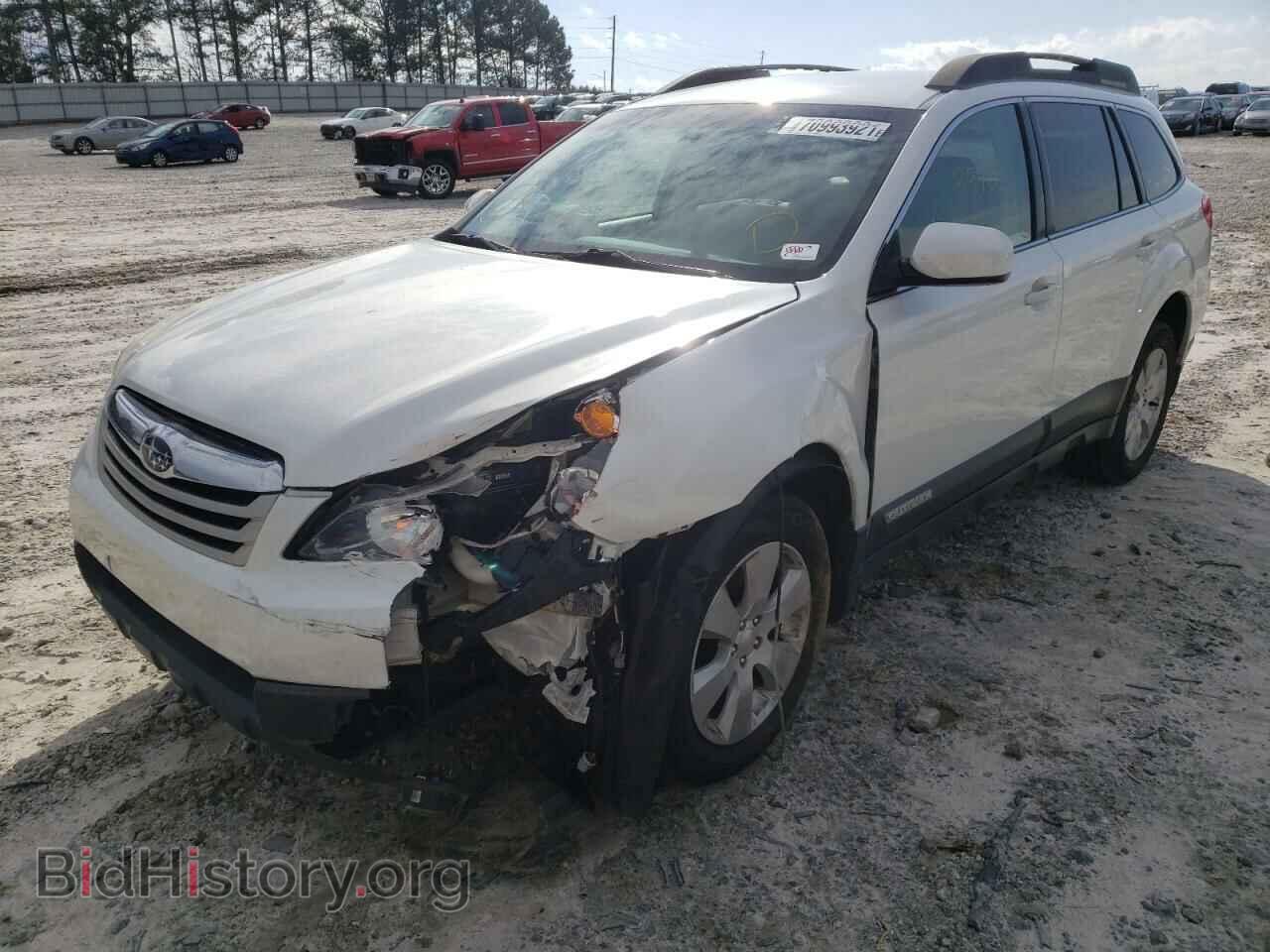 2011 SUBARU OUTBACK - VIN: 4S4BRBCC5B3362810 - Фото 2