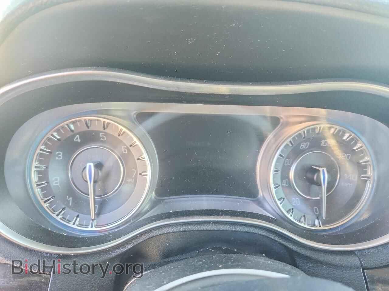 2015 CHRYSLER 300 - VIN: 2C3CCAAG4FH766487 - Photo 9