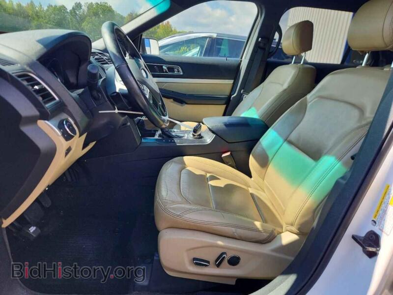2017 Ford EXPLORER (VIN 1FM5K8D80HGB37114) — photo 7 of 16