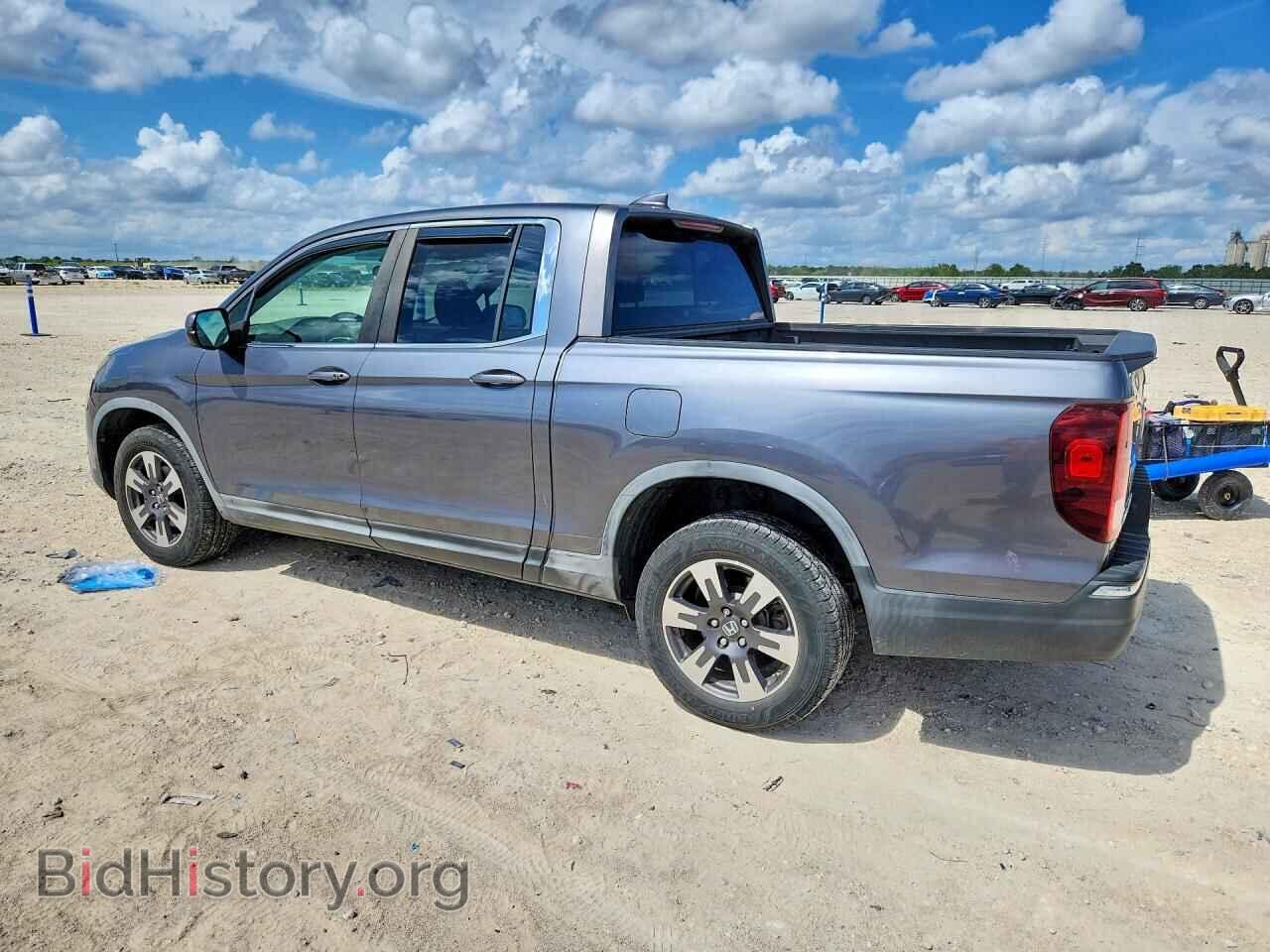2017 HONDA RIDGELINE - VIN: 5FPYK3F57HB033437 - Photo 2