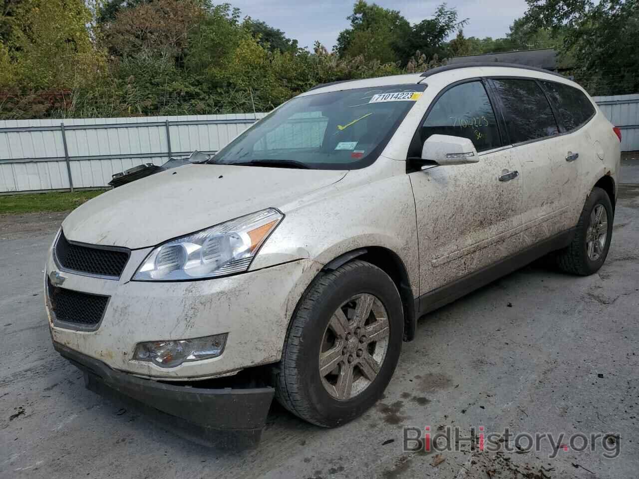 Photo 1GNKVGED9BJ203990 - CHEVROLET TRAVERSE 2011