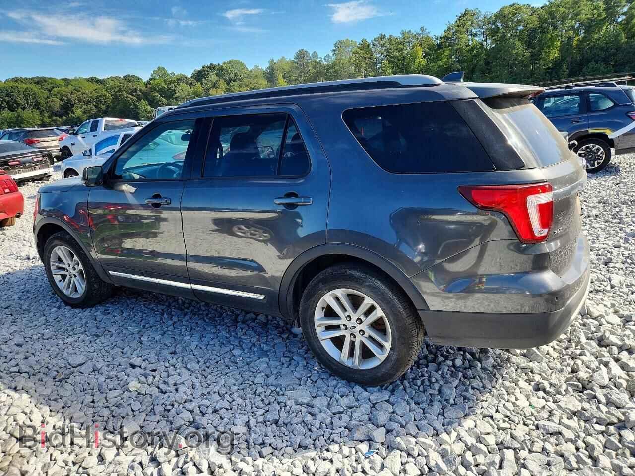 2017 FORD EXPLORER - VIN: 1FM5K7DH3HGC88829 - Photo 2