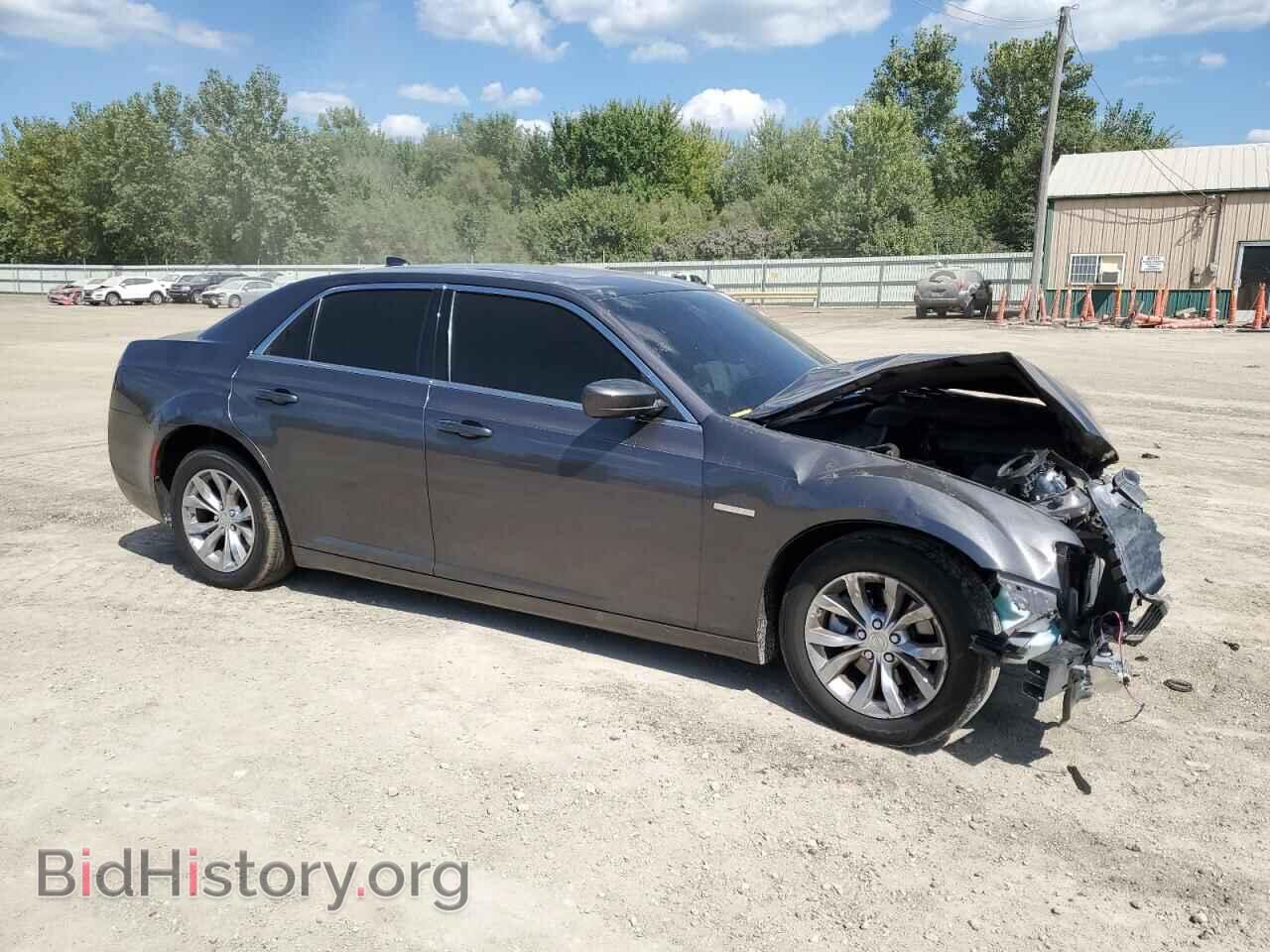 2015 CHRYSLER 300 - VIN: 2C3CCAAG2FH930870 - Фото 4