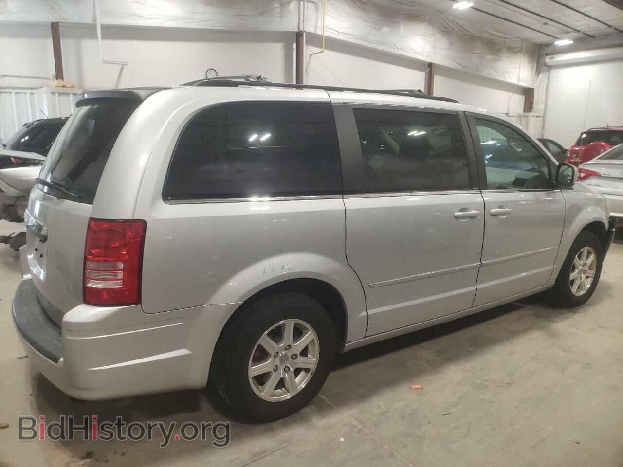 2008 CHRYSLER MINIVAN - VIN: 2A8HR54P38R611969 - Фото 3