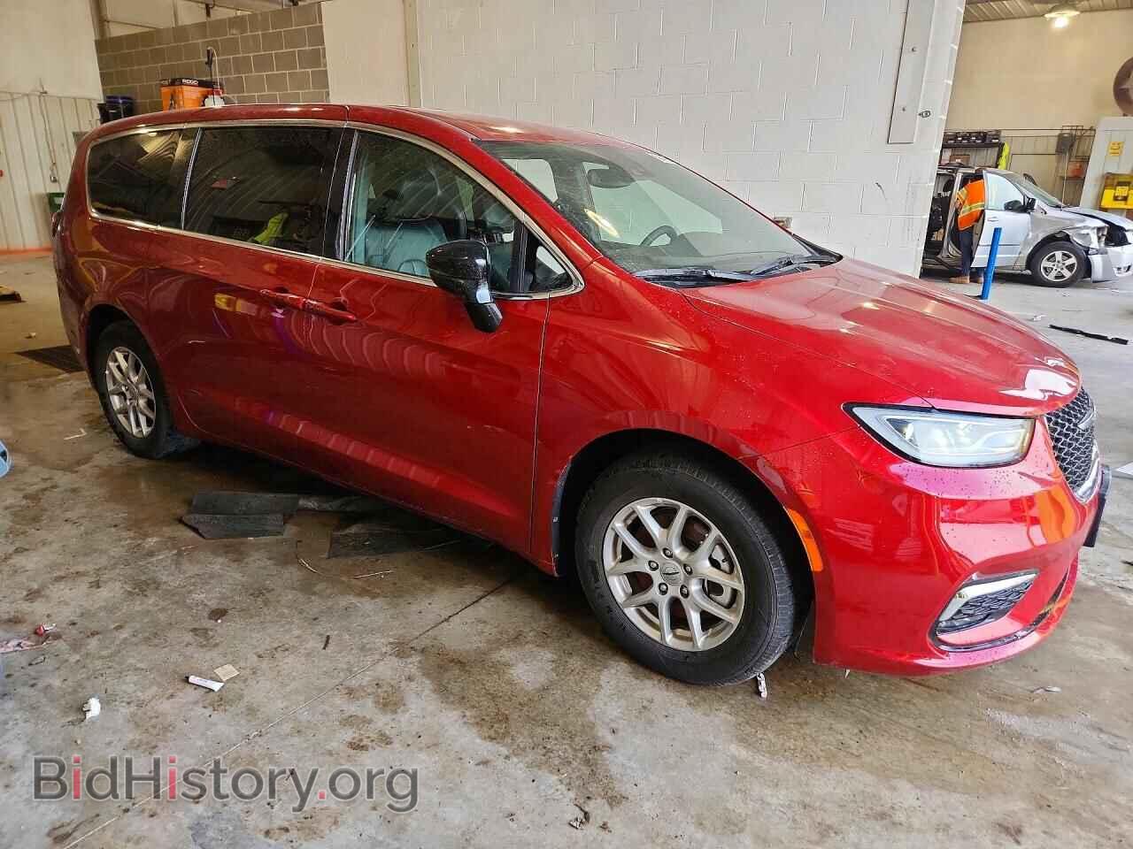 2025 CHRYSLER PACIFICA - VIN: 2C4RC1BGXSR554962 - Photo 4