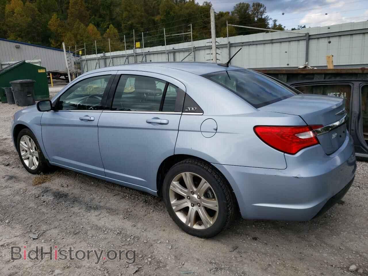 2013 CHRYSLER 200 - VIN: 1C3CCBBB7DN539288 - Фото 2