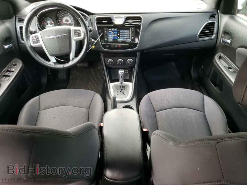 2013 Chrysler 200 (VIN 1C3CCBBB7DN539288) — фото 8 из 12