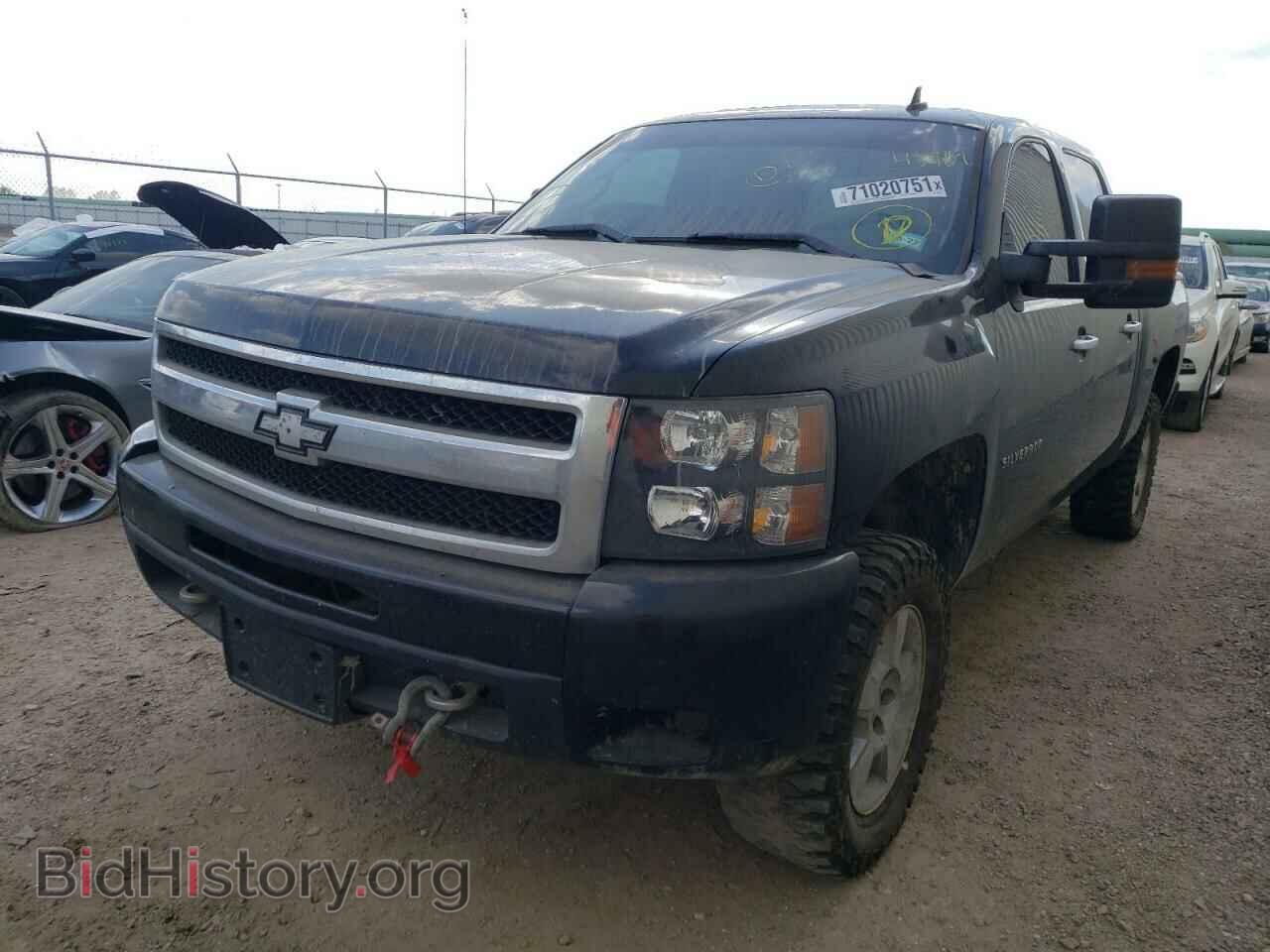 2011 CHEVROLET SILVERADO - VIN: 3GCPKTE38BG243969 - Фото 2
