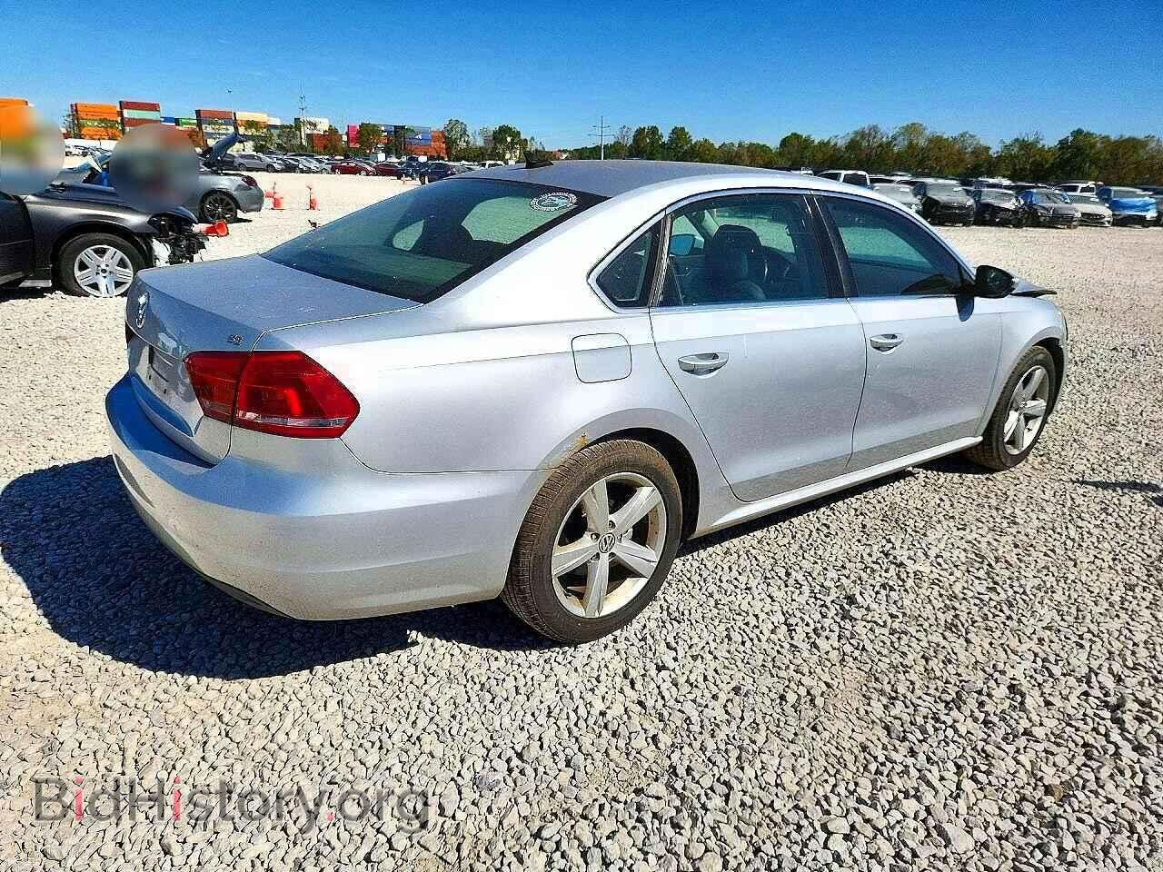 2012 VOLKSWAGEN PASSAT - VIN: 1VWBP7A38CC028697 - Фото 3