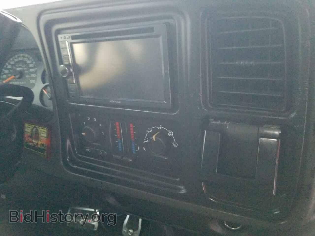 2006 GMC SIERRA - VIN: 3GTEC14X76G197358 - Фото 9