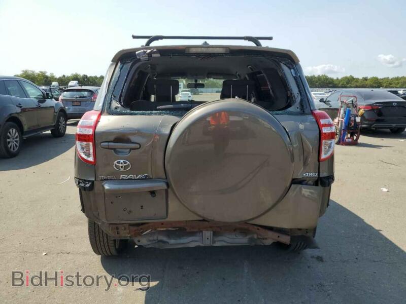 2010 Toyota RAV4 (VIN JTMBF4DV0A5020242) — фото 6 из 13