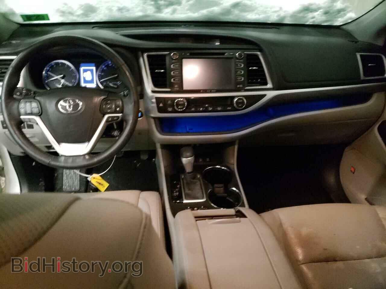 2018 TOYOTA HIGHLANDER - VIN: 5TDDZRFH7JS859979 - Фото 8