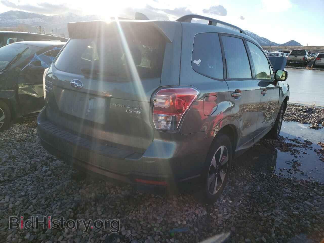 2017 SUBARU FORESTER - VIN: JF2SJAEC9HH466894 - Фото 4
