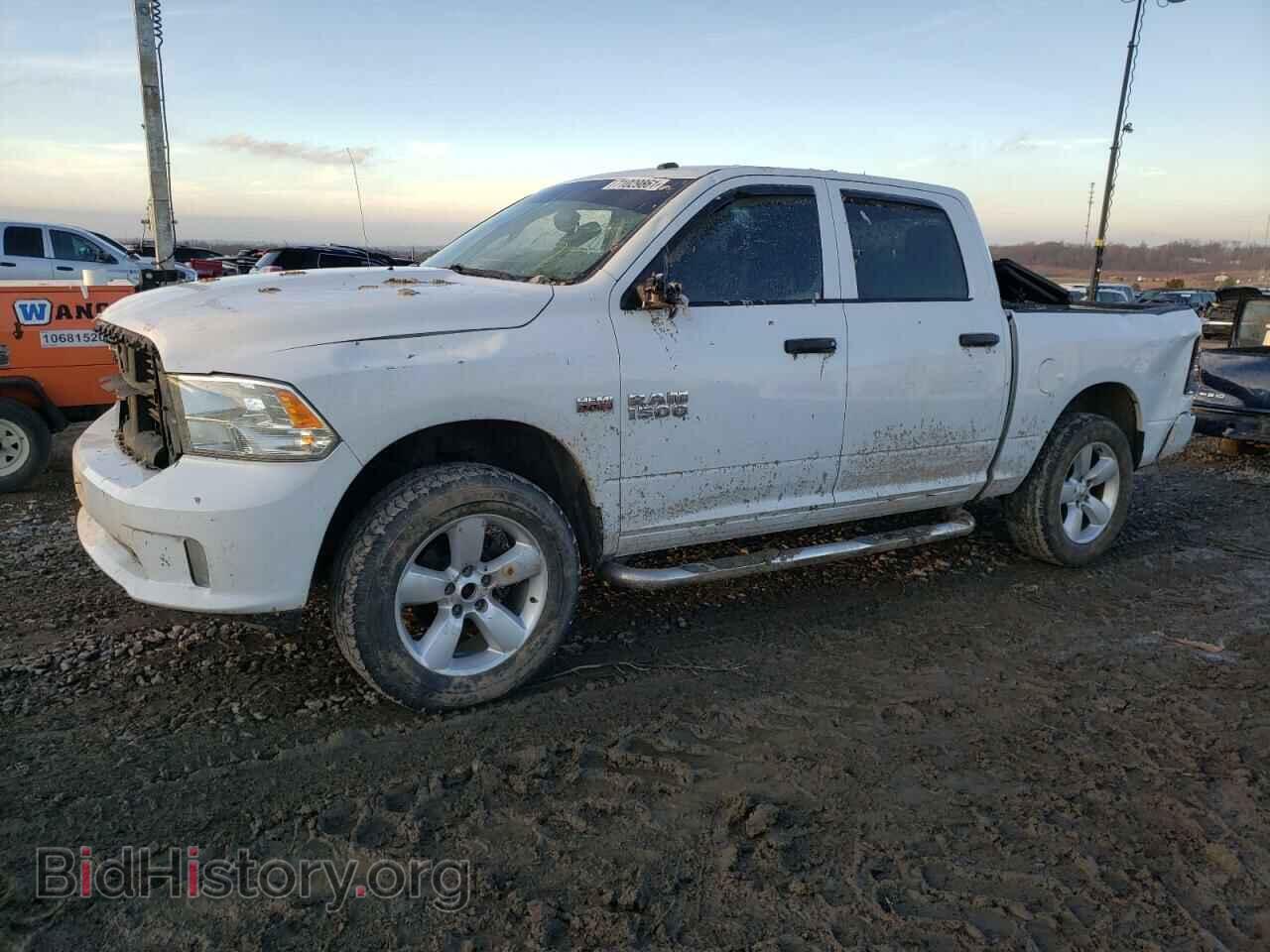 2015 RAM 1500 - VIN: 3C6RR7KT8FG700891 - Фото 2