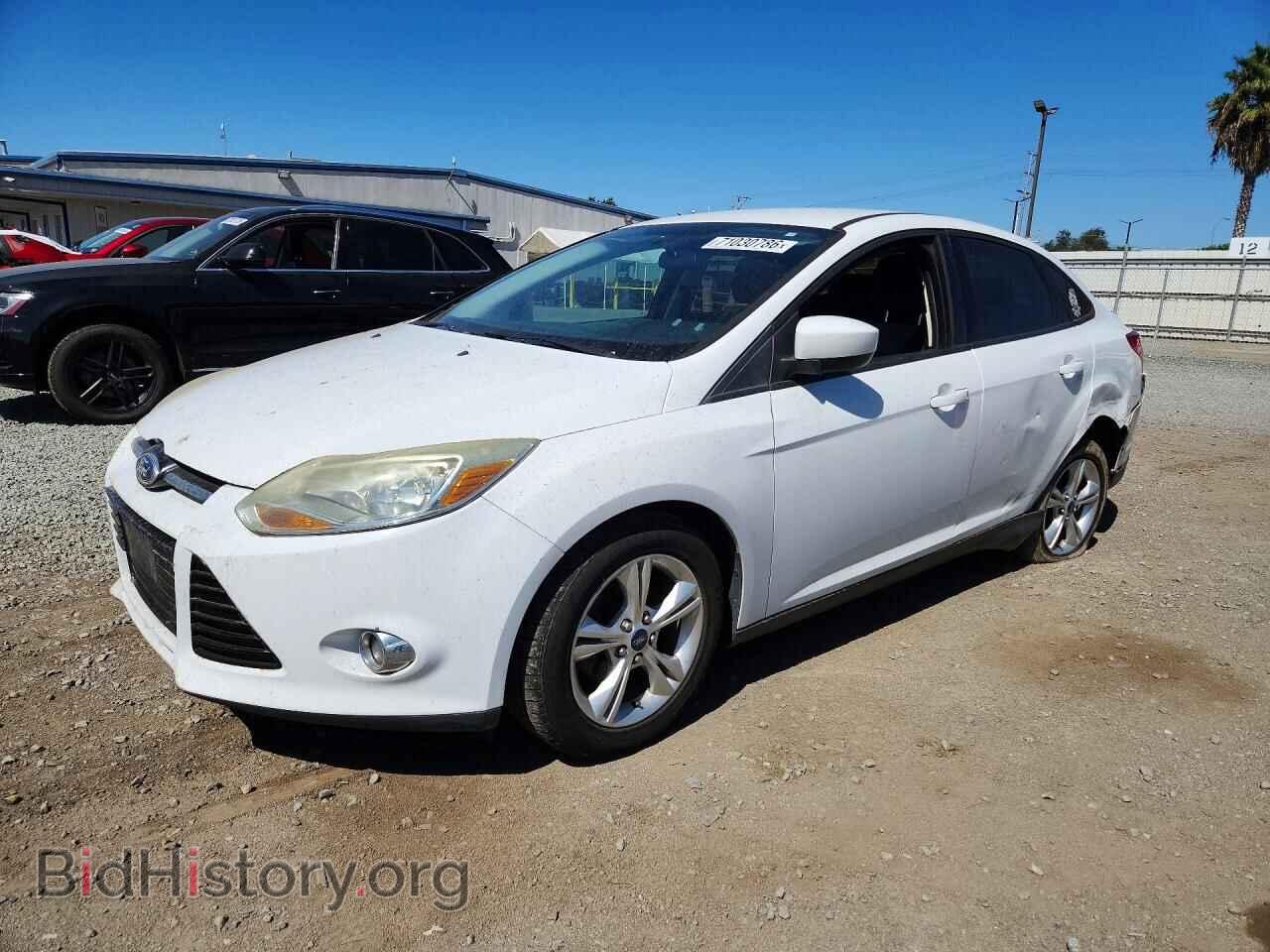 Photo 1FAHP3F2XCL467928 - FORD FOCUS 2012
