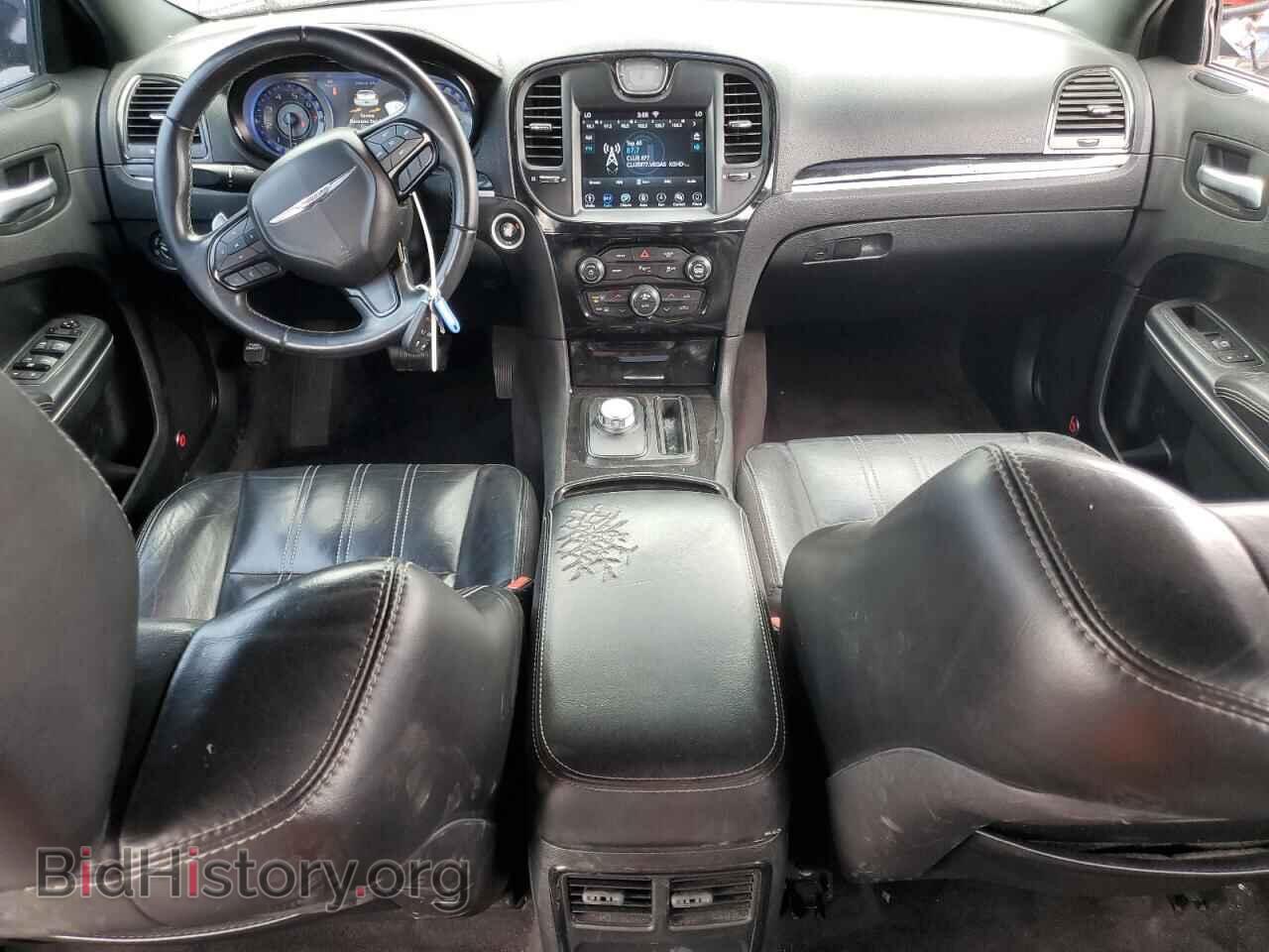2018 CHRYSLER 300 - VIN: 2C3CCABG8JH269451 - Фото 8