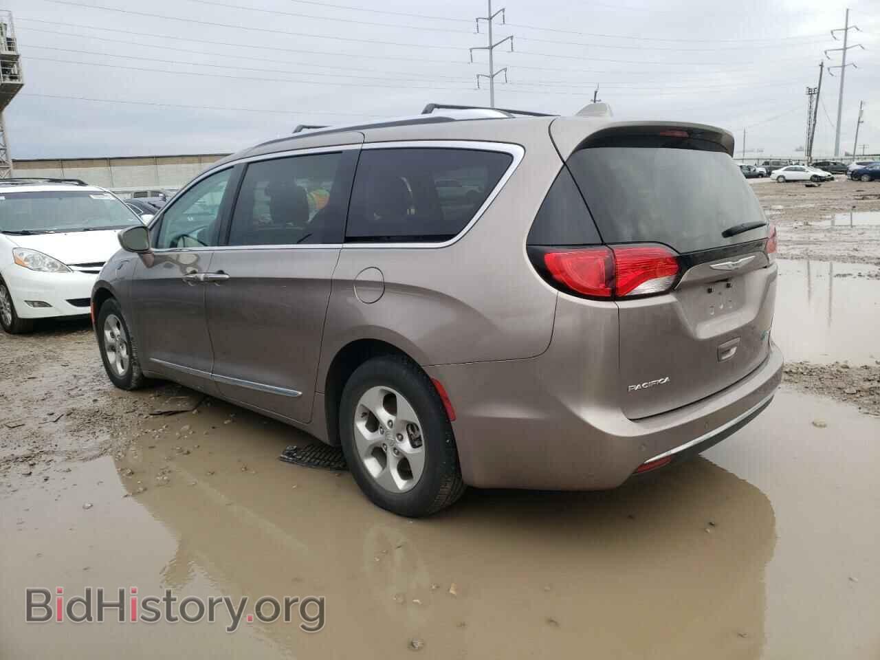 2018 CHRYSLER PACIFICA - VIN: 2C4RC1L77JR172823 - Photo 2
