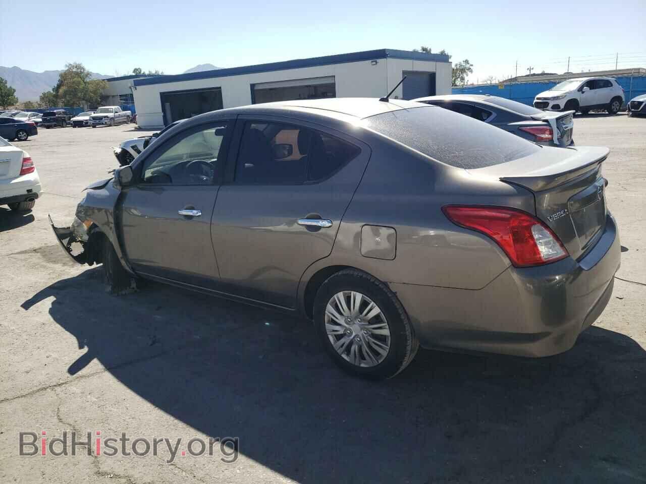 2017 NISSAN VERSA - VIN: 3N1CN7AP3HL801848 - Фото 2