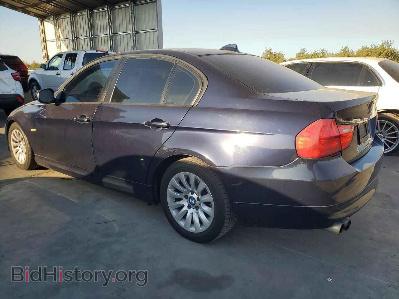 2009 BMW 3 SERIES - VIN: WBAPH53509A436721 - Фото 2