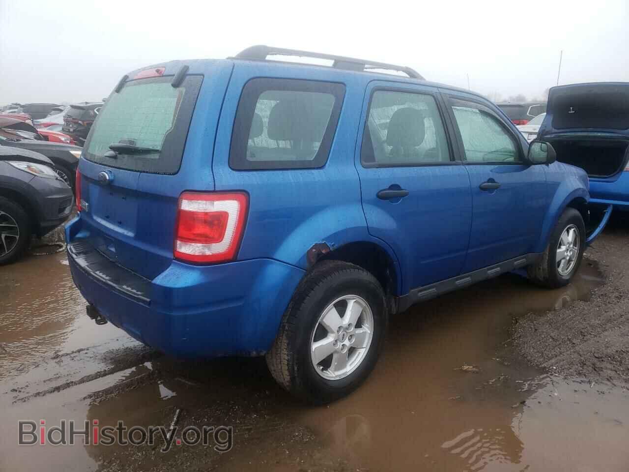 2011 FORD ESCAPE - VIN: 1FMCU0C75BKB10670 - Фото 3