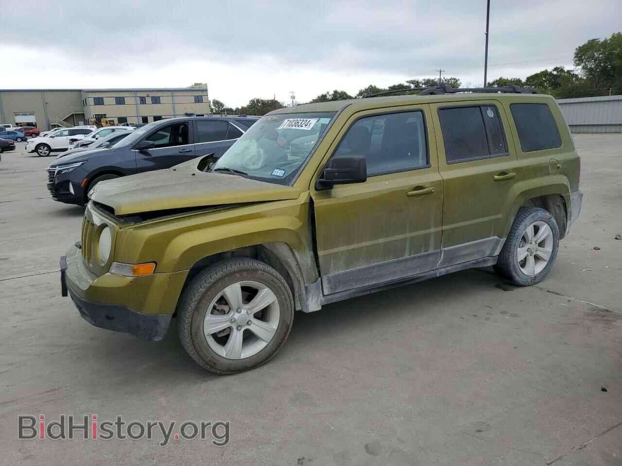 Фотография 1C4NJPFB6CD618263 - JEEP PATRIOT 2012