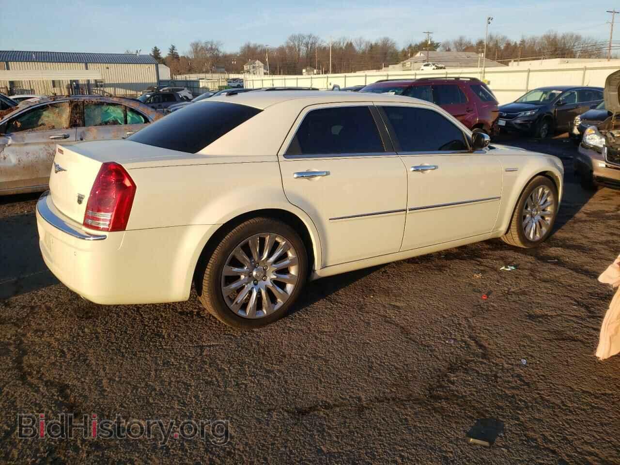 2009 CHRYSLER 300 - VIN: 2C3LA63T19H613020 - Фото 3