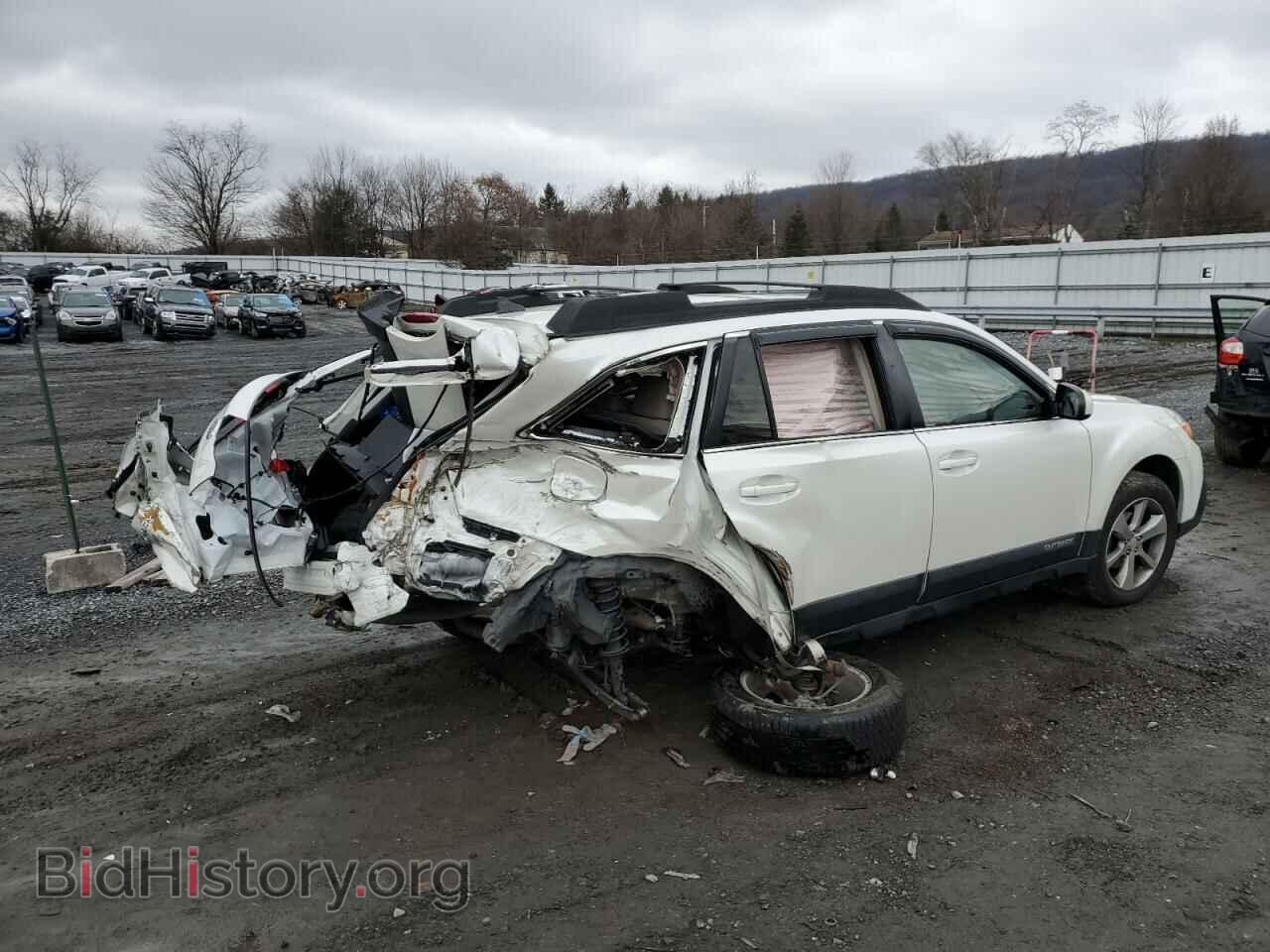 2014 SUBARU OUTBACK - VIN: 4S4BRBCC4E3244767 - Photo 3