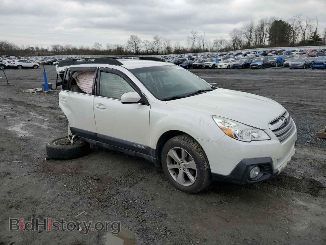 2014 SUBARU OUTBACK - VIN: 4S4BRBCC4E3244767 - Photo 4
