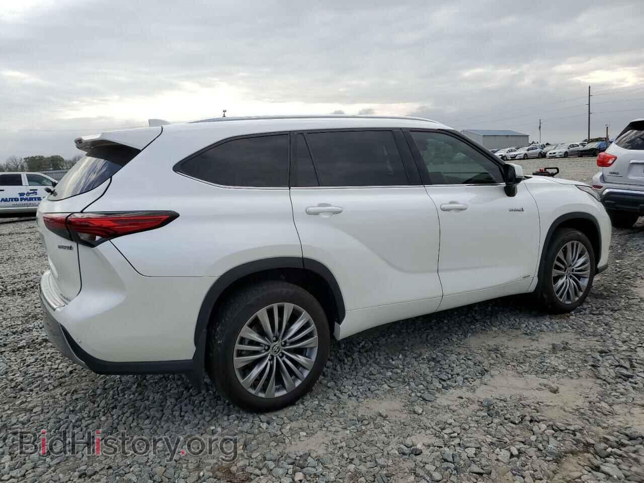2021 TOYOTA HIGHLANDER - VIN: 5TDEBRCHXMS045794 - Фото 3