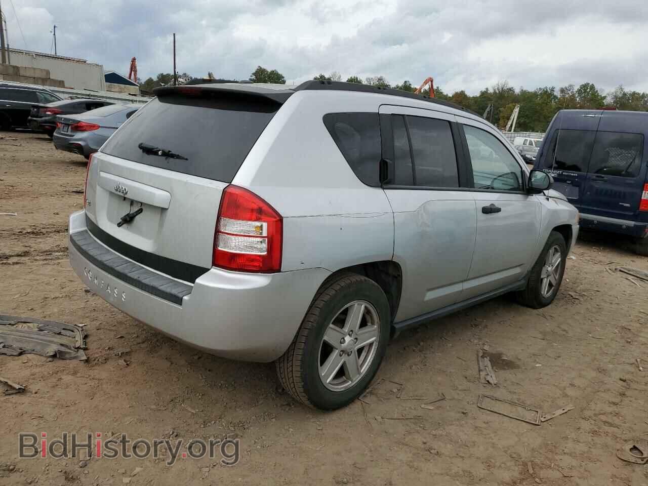 2007 JEEP COMPASS - VIN: 1J8FF47W67D260943 - Photo 3