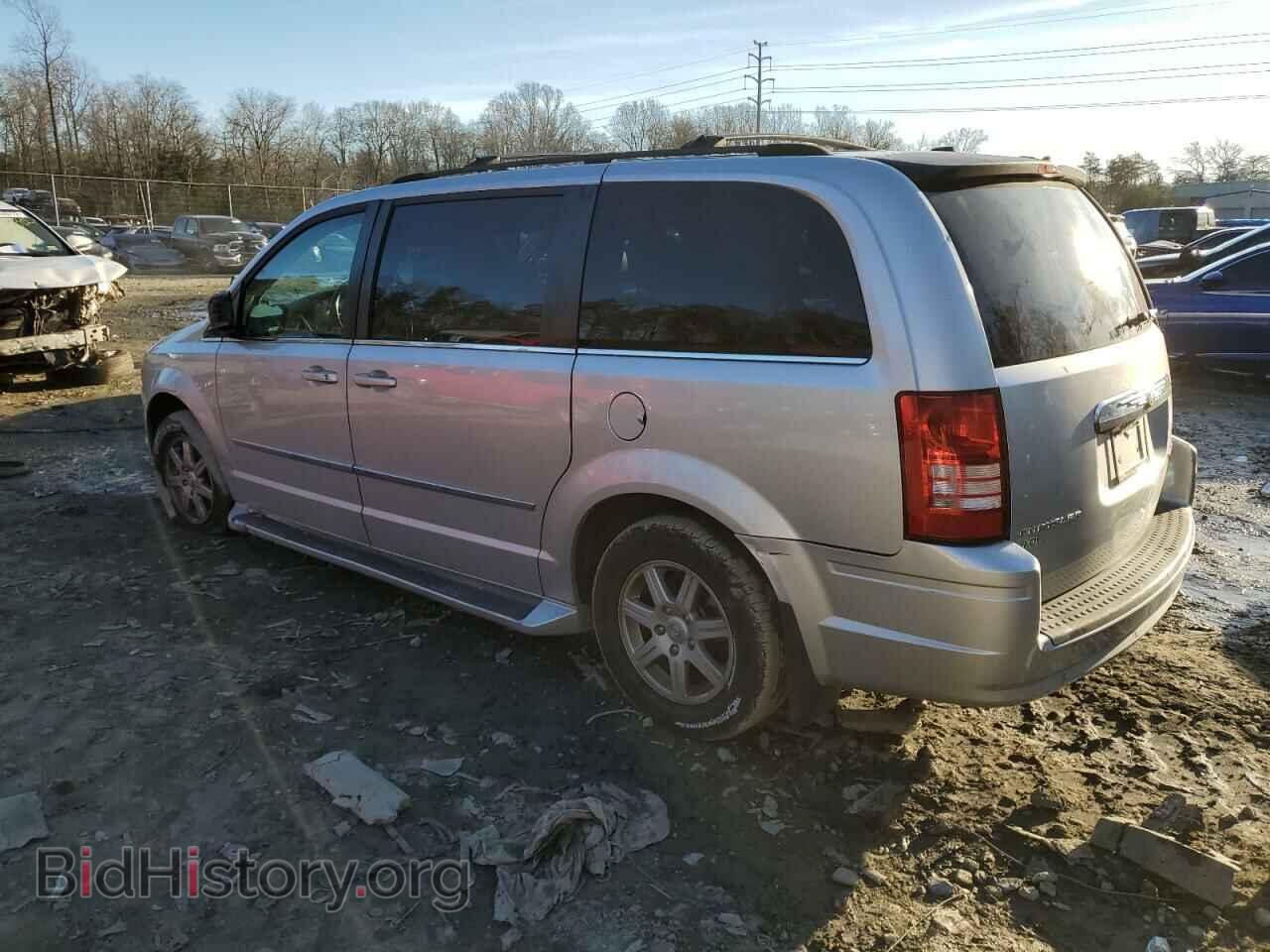 2010 CHRYSLER MINIVAN - VIN: 2A4RR8DX3AR366524 - Фото 2