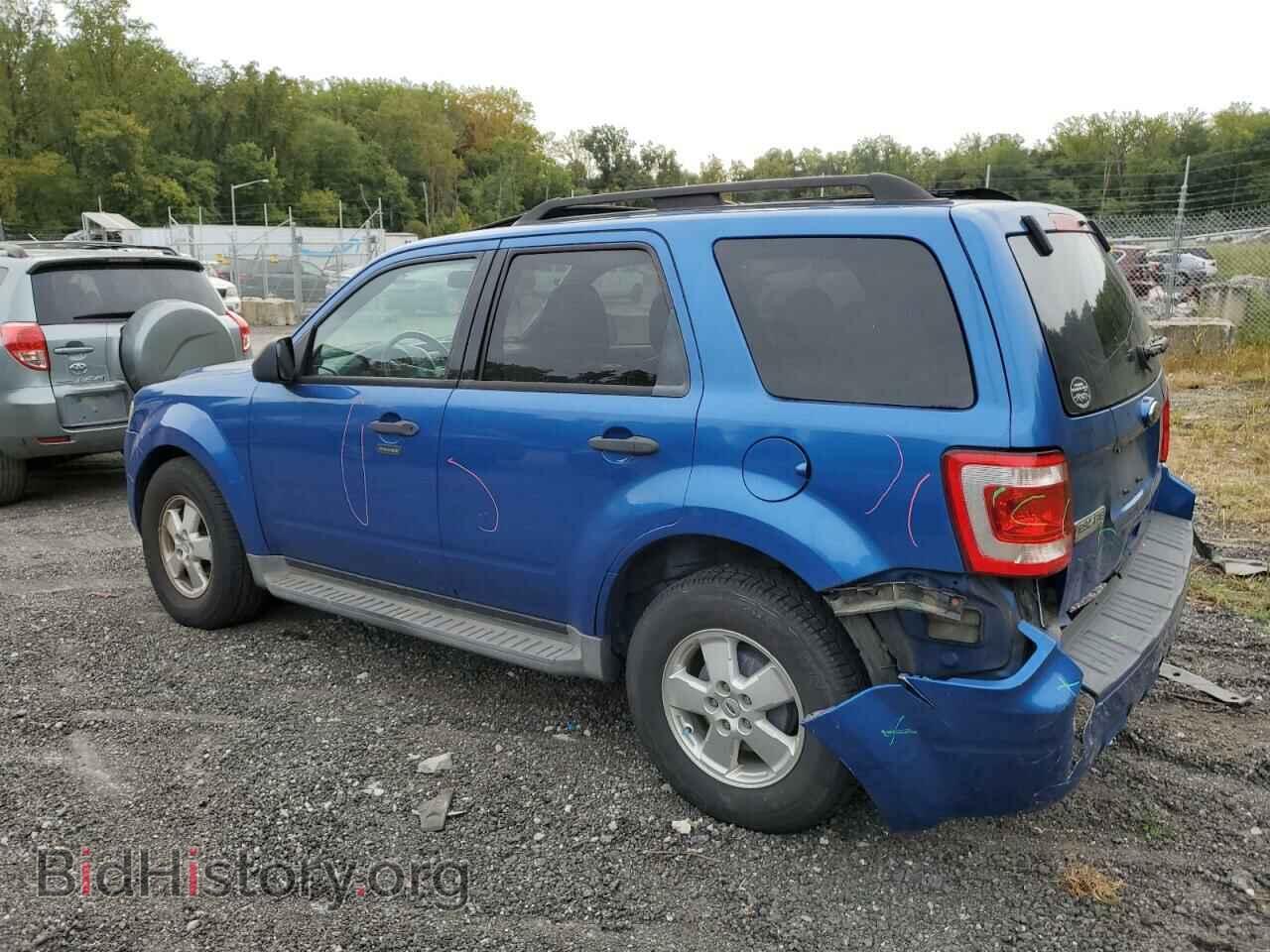 2011 FORD ESCAPE - VIN: 1FMCU0D78BKA03126 - Фото 2