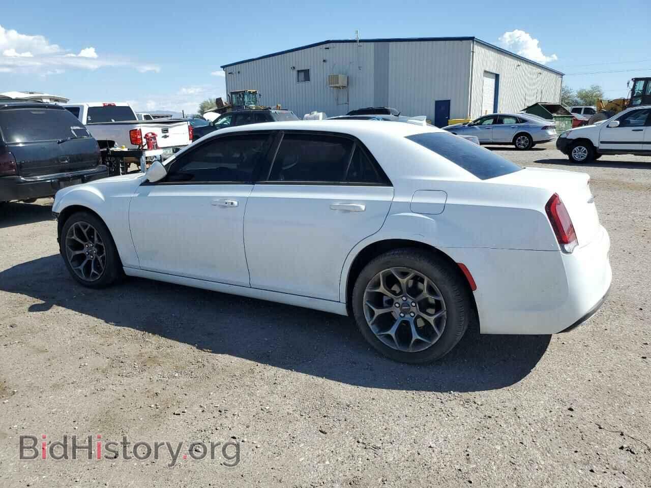2017 CHRYSLER 300 - VIN: 2C3CCABG7HH577401 - Фото 2