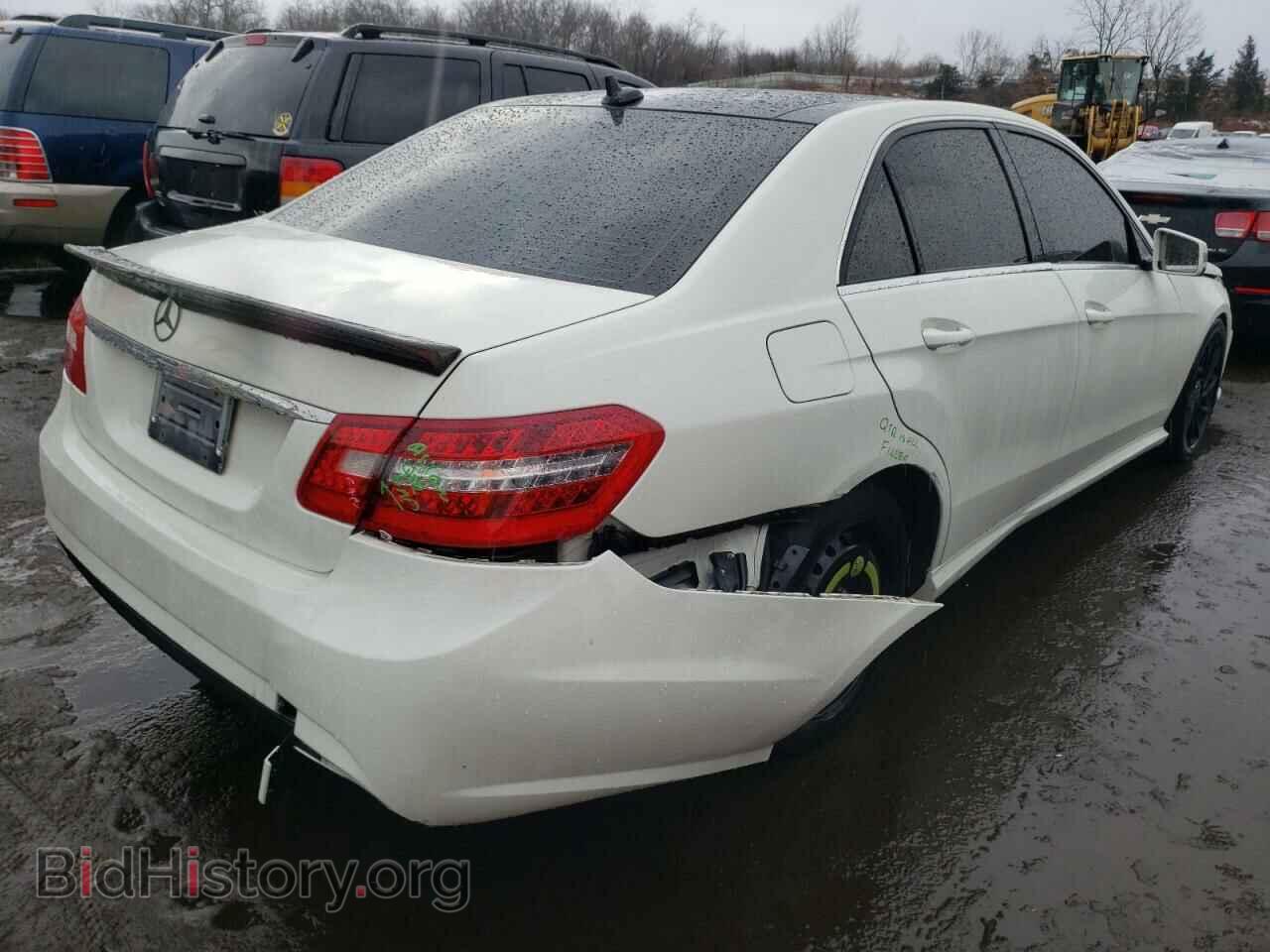 2011 MERCEDES-BENZ E-CLASS - VIN: WDDHF8HB5BA376363 - Фото 4