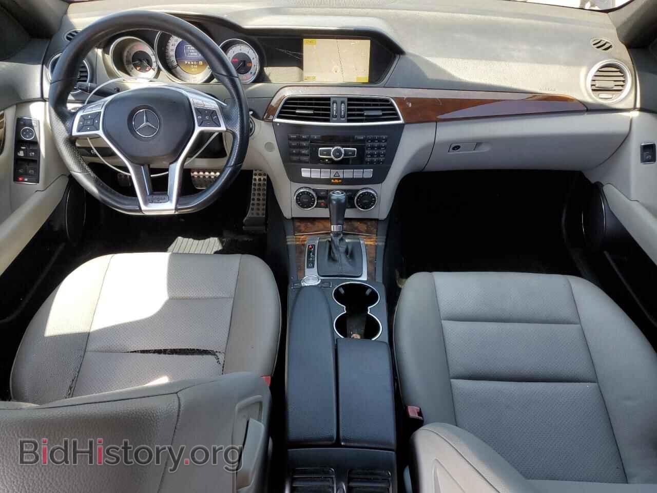 2012 MERCEDES-BENZ C-CLASS - VIN: WDDGF4HB9CA603334 - Фото 8