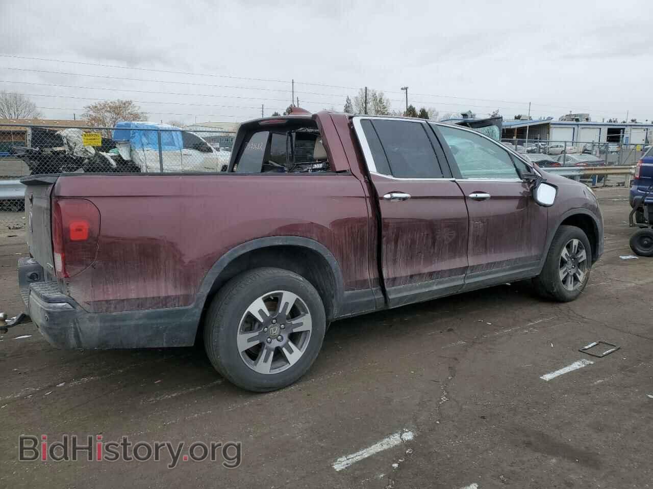2019 HONDA RIDGELINE - VIN: 5FPYK3F73KB003747 - Фото 3