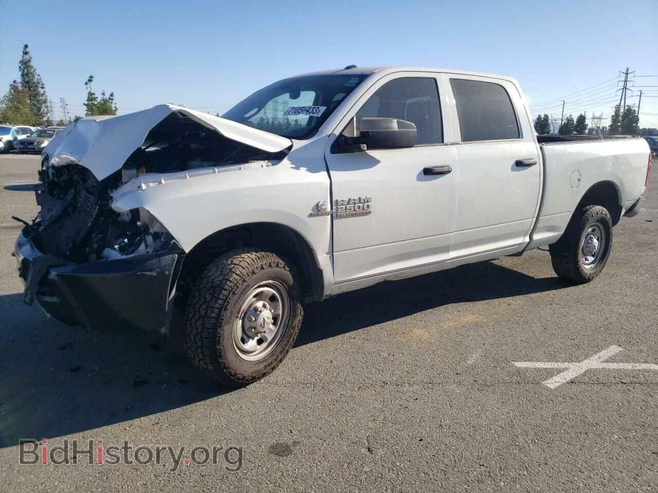 Photo 3C6UR4CL2JG363554 - RAM All Models 2018