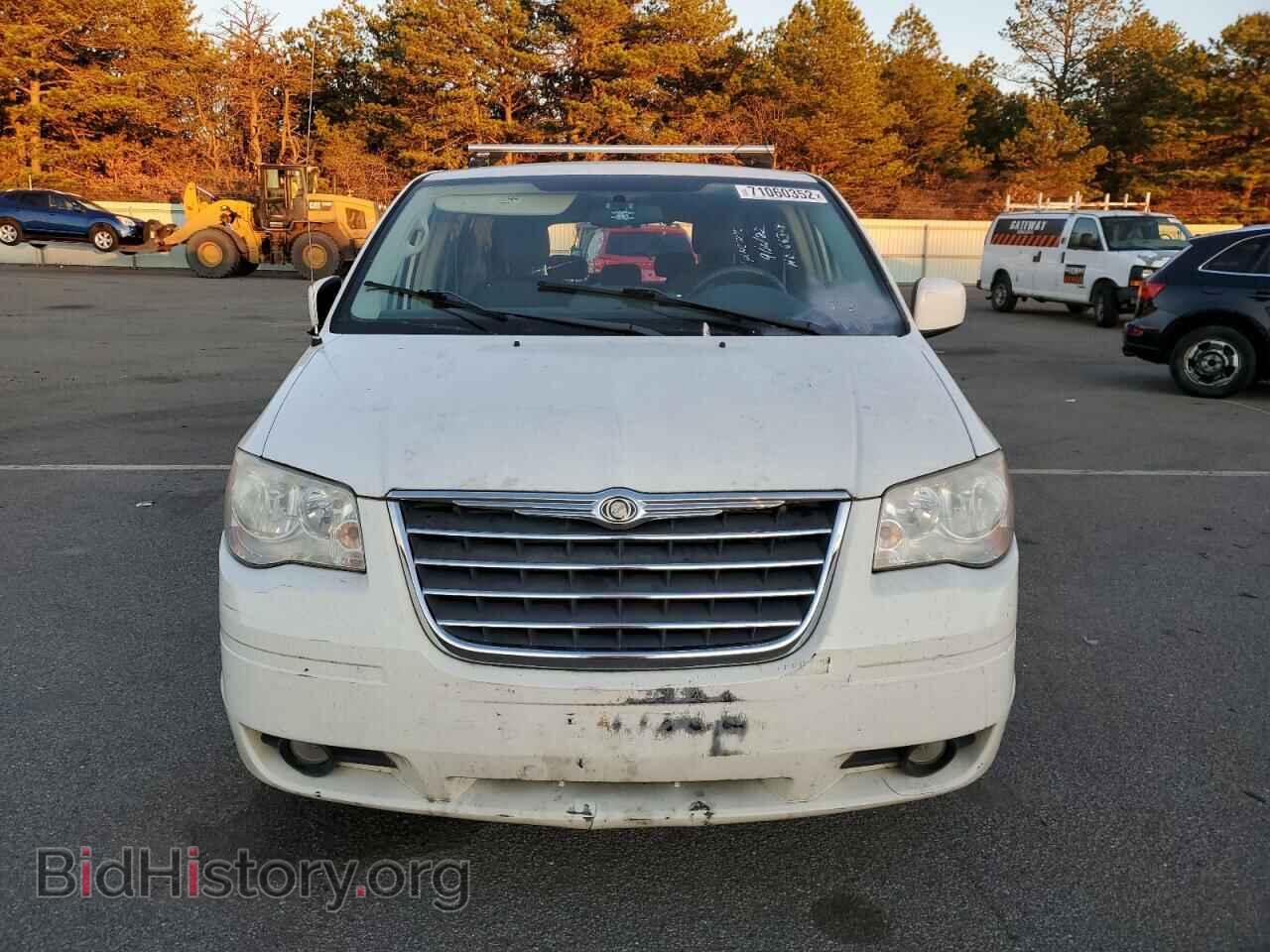 2010 CHRYSLER MINIVAN - VIN: 2A4RR5D16AR155702 - Фото 5
