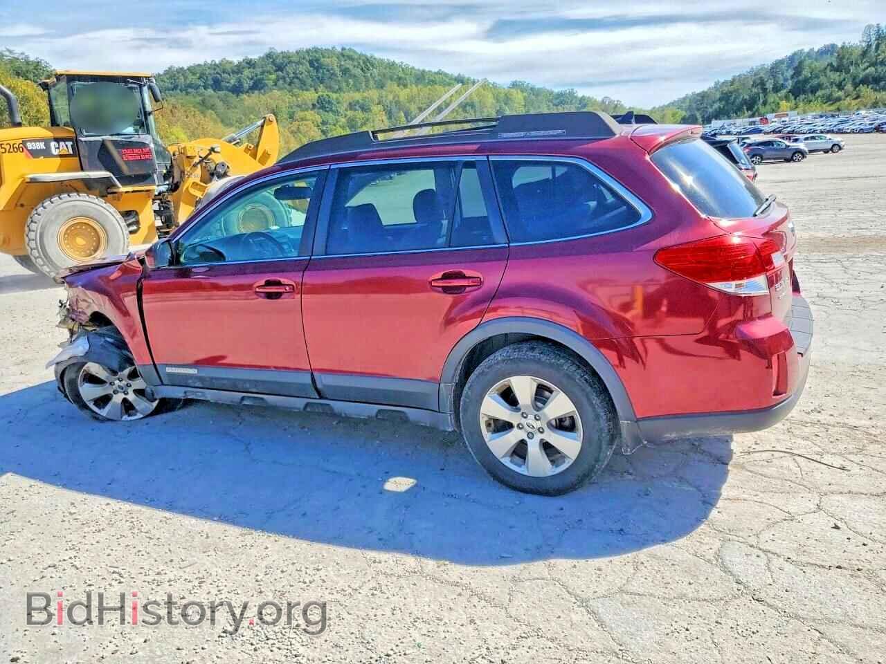 2011 SUBARU OUTBACK - VIN: 4S4BRBKC1B3425614 - Фото 2