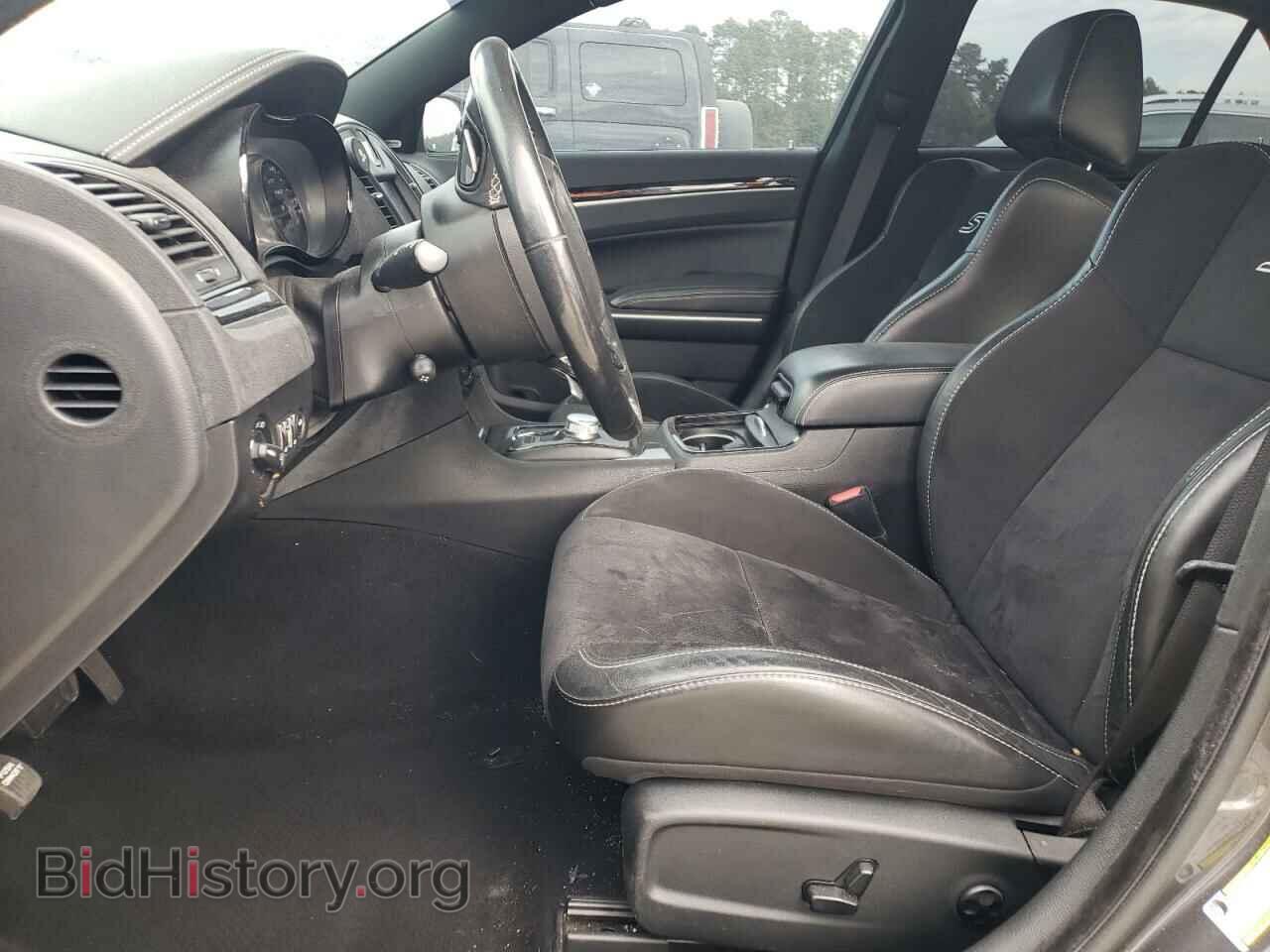 2019 CHRYSLER 300 - VIN: 2C3CCABT2KH569078 - Фото 7