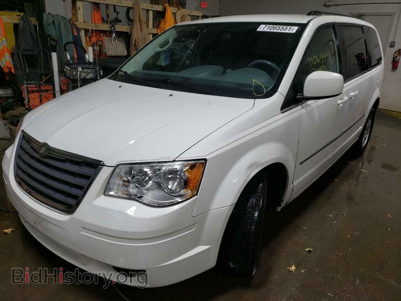 2010 CHRYSLER MINIVAN - VIN: 2A4RR5D16AR234920 - Фото 2