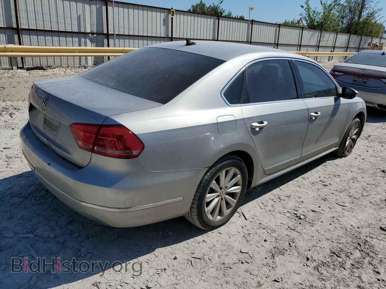 2012 VOLKSWAGEN PASSAT - VIN: 1VWCH7A36CC108808 - Фото 3